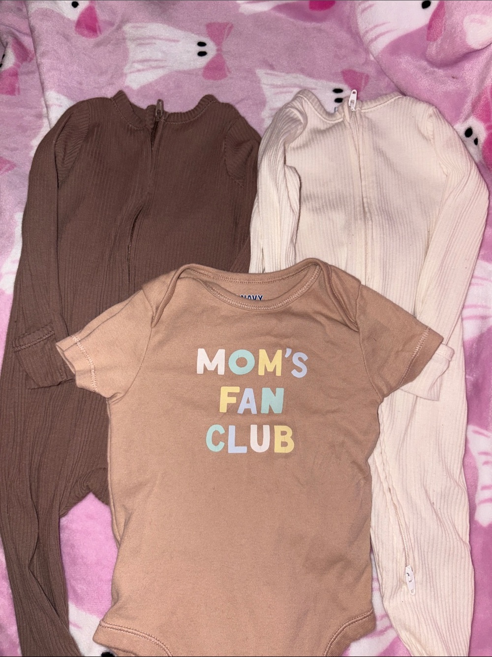 Mom's Fan Club Short Sleeve Bodysuit & Ribbed Sleepers Set Unisex Old Navy